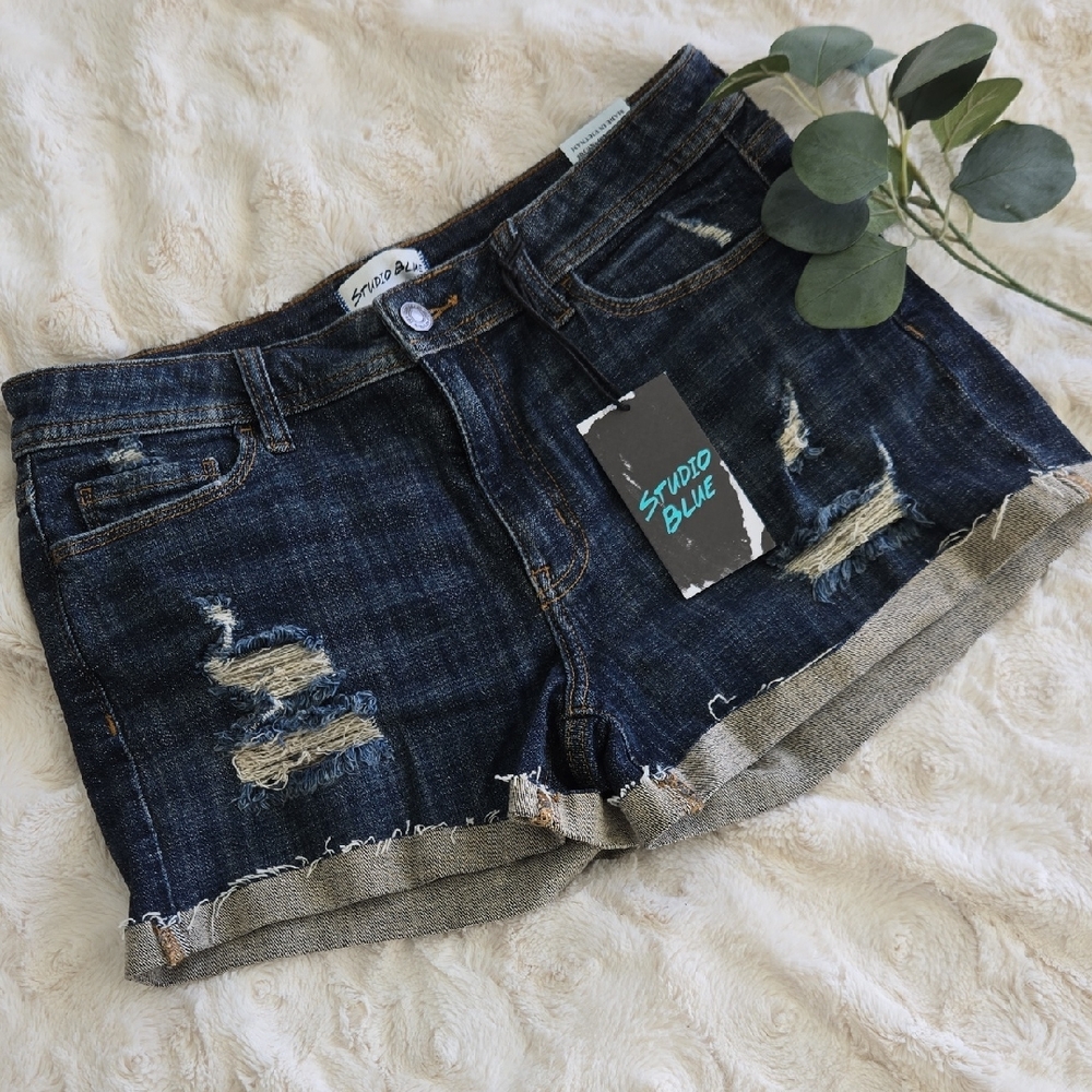 Studio Blue Kadence Mid-Rise Jean Shorts